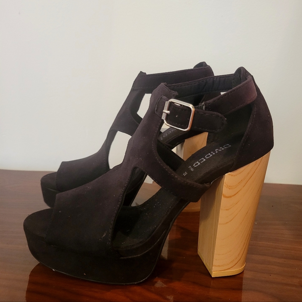 NWT Platform Heels